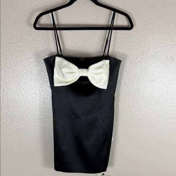 MAJORELLE × Christina Elezaj Poema Mini Dress in Black & White - Picture 4 of 8